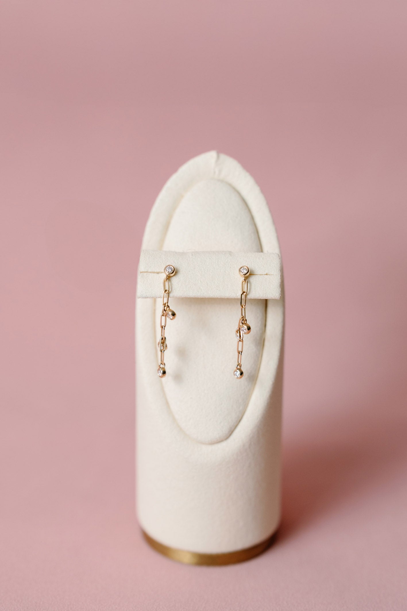 Diamond Paperclip Earring 14kt